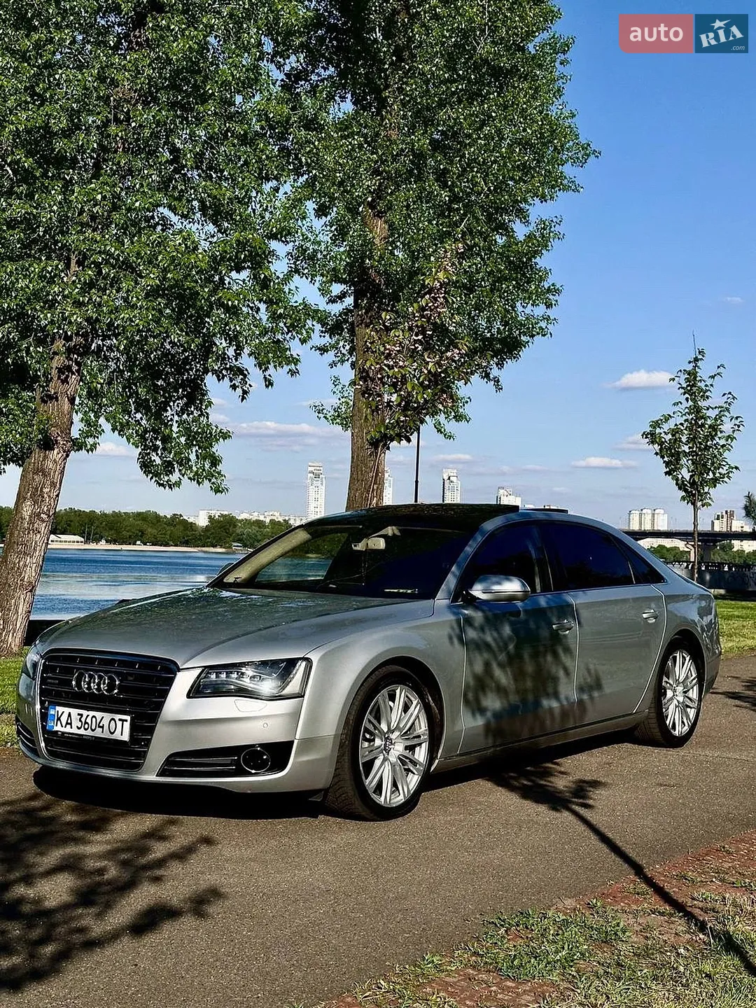 2011 Audi A8 - мініатюра 2