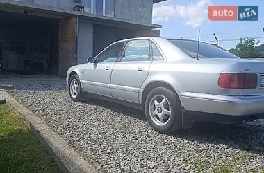 Седан Audi A8 1997 в Чернівцях