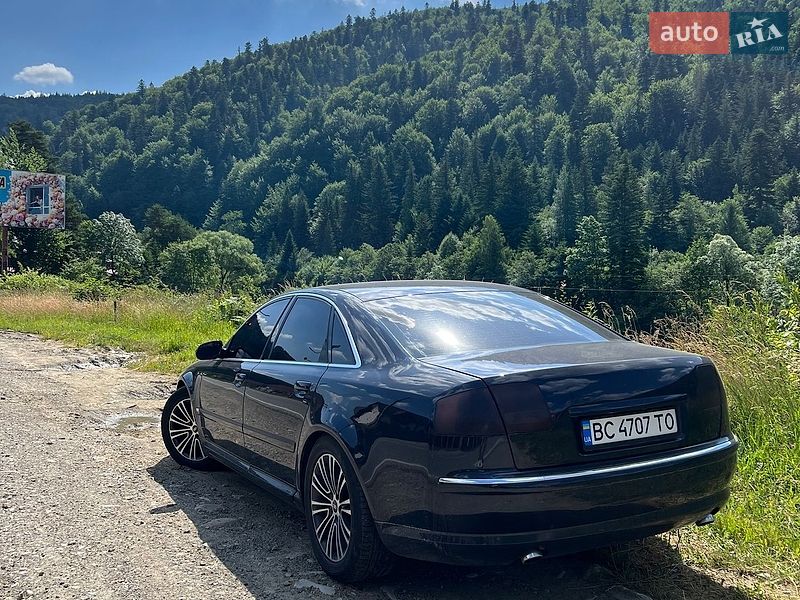 Седан Audi A8 2004 в Львові