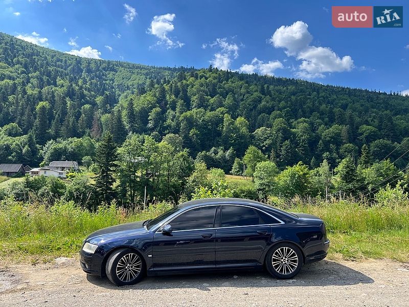 Седан Audi A8 2004 в Львові