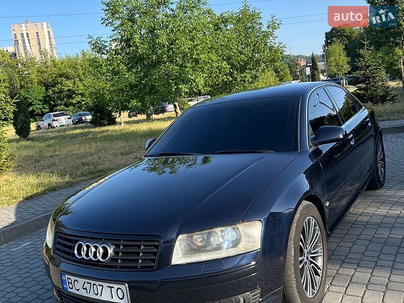 Седан Audi A8 2004 в Львові