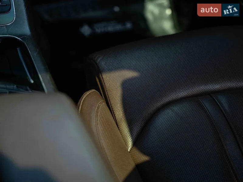 Audi A8 2015 VIN WAU3RAFD3GN007022 фото оголошення 40 з 96