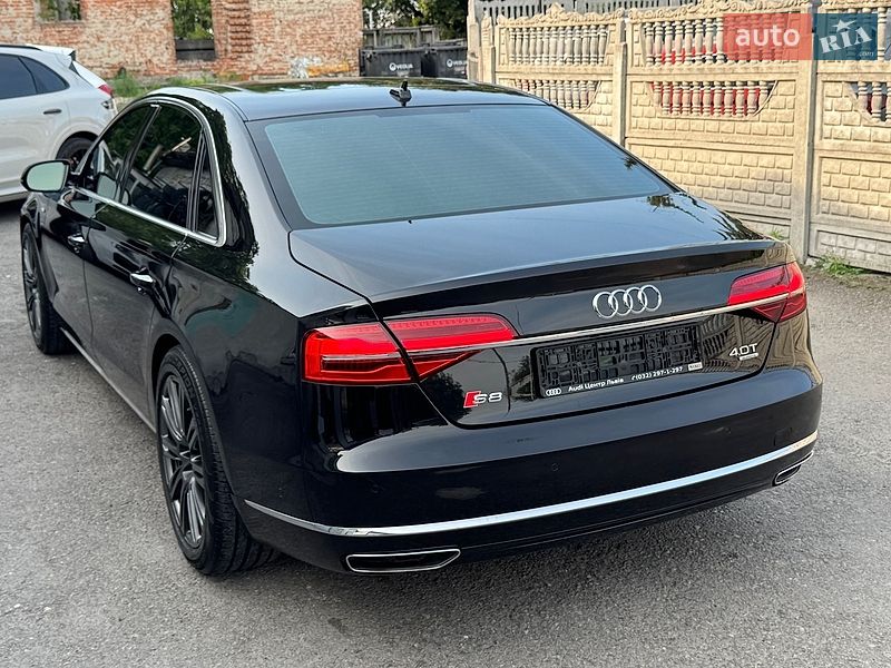 Седан Audi A8 2015 в Тернополе