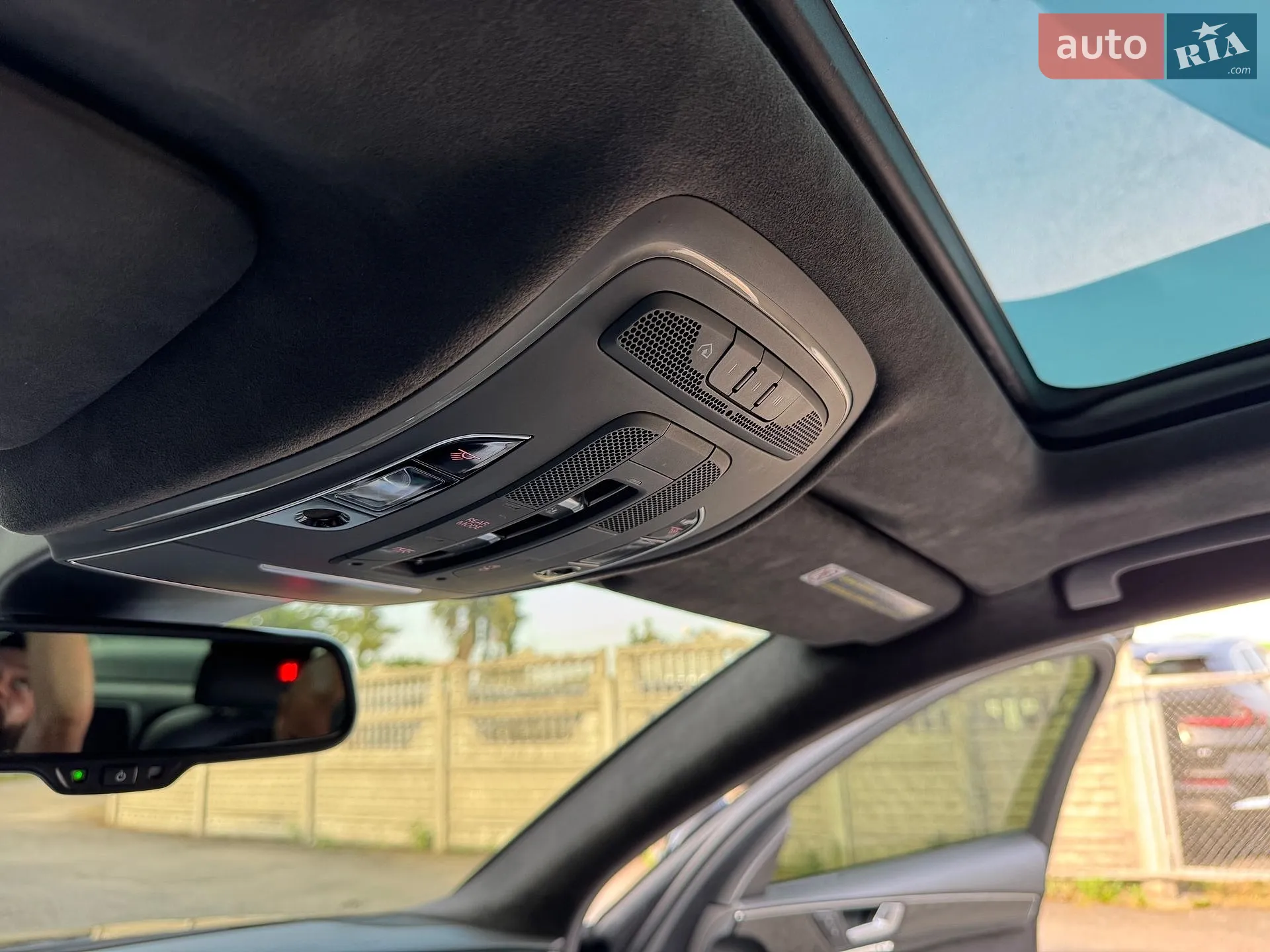 2015 Audi A8 - мініатюра 121