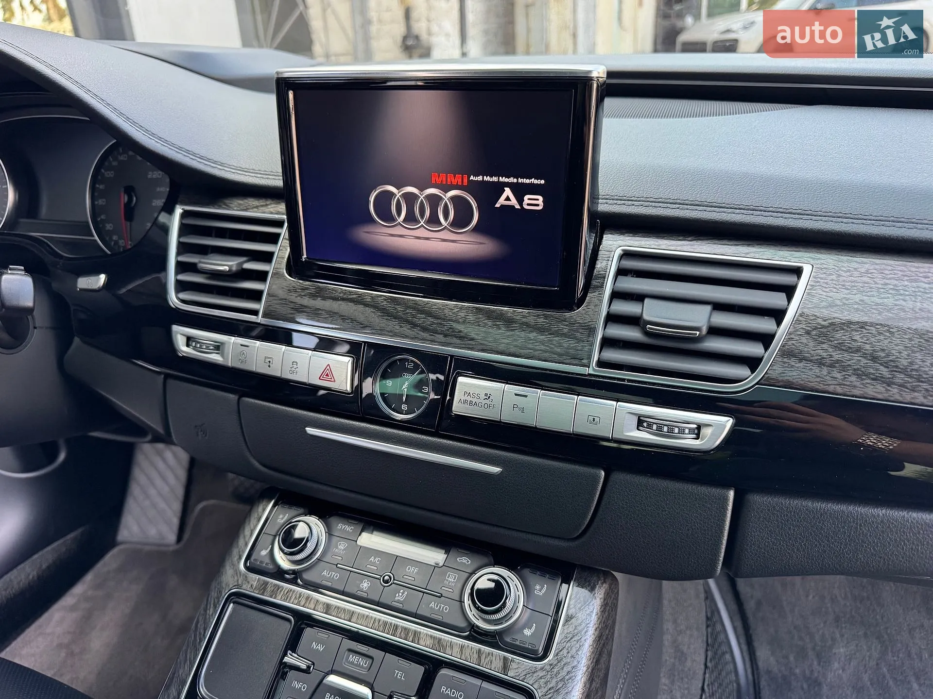 2015 Audi A8 - мініатюра 139