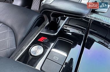 Седан Audi A8 2015 в Тернополе