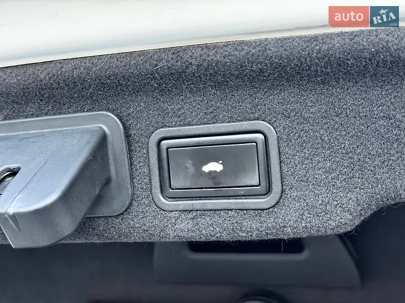 Audi A8 2011 VIN WAUZZZ4H1BN023307 фото оголошення 77 з 112