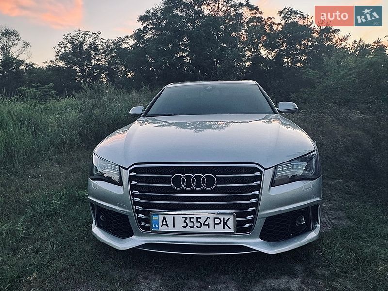 Седан Audi A8 2012 в Кам'янському