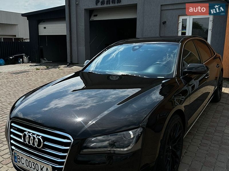 Седан Audi A8 2012 в Львові