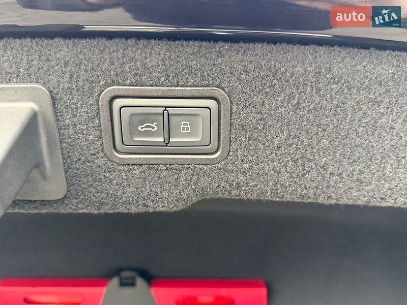 Седан Audi A8 2021 в Вінниці
