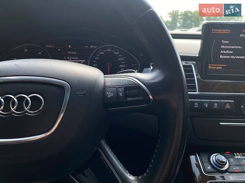 Седан Audi A8 2017 в Києві
