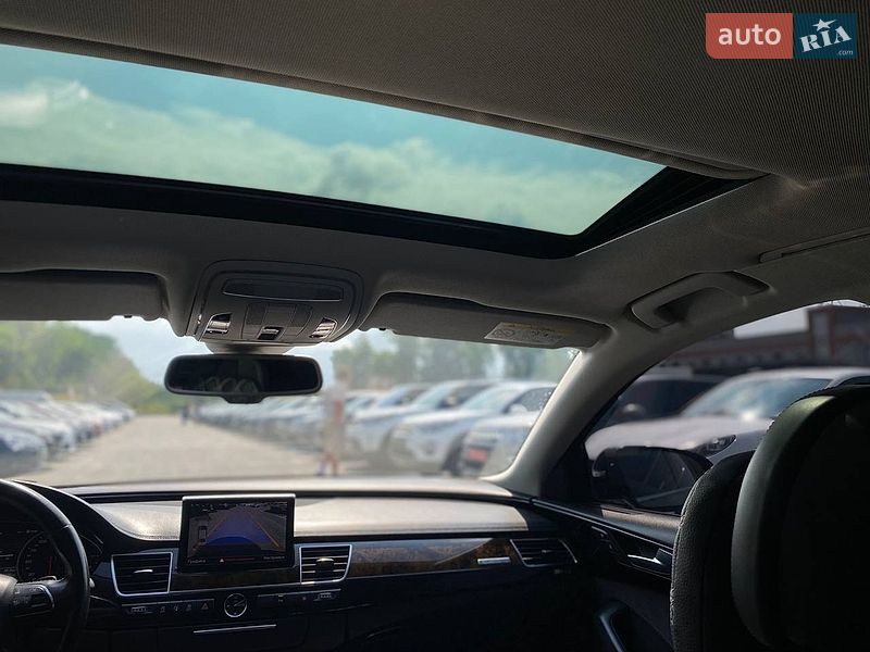 Седан Audi A8 2017 в Києві
