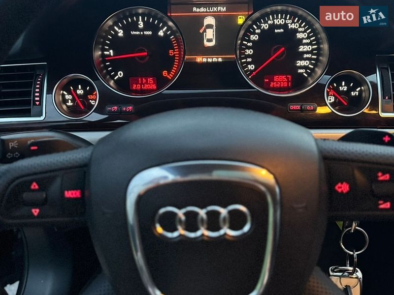 Седан Audi A8 2007 в Кривом Роге