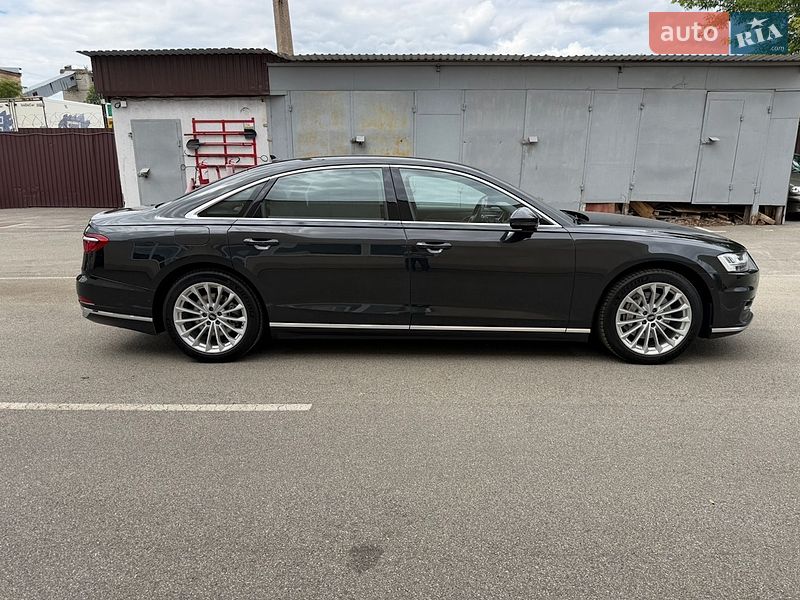 Седан Audi A8 2020 в Киеве