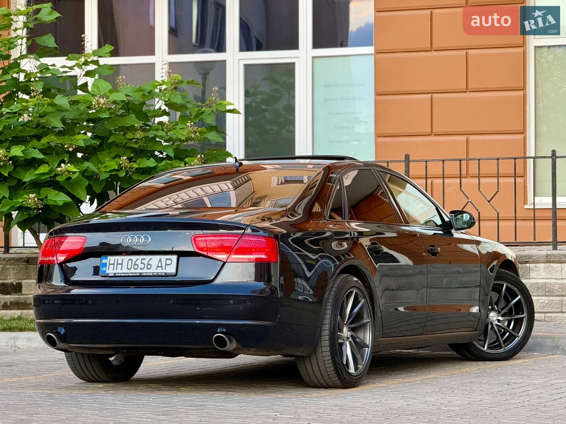 2010 Audi A8 - мініатюра 23