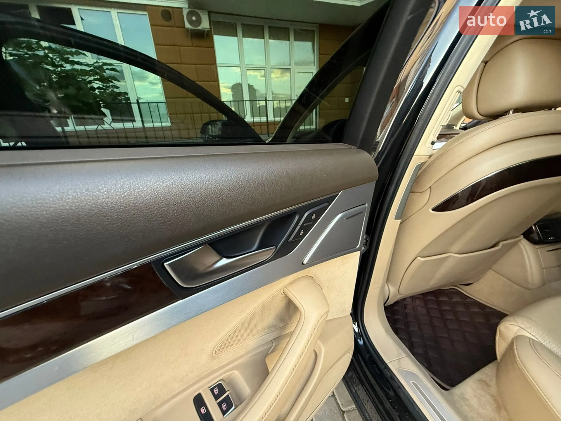 2010 Audi A8 - мініатюра 49