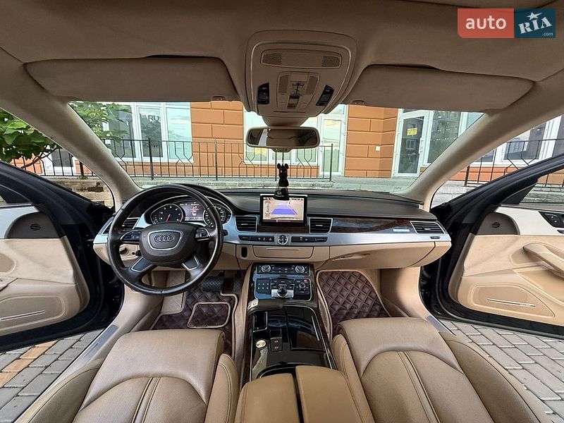 Седан Audi A8 2010 в Одессе