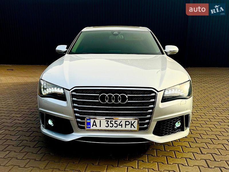 Седан Audi A8 2012 в Кам'янському