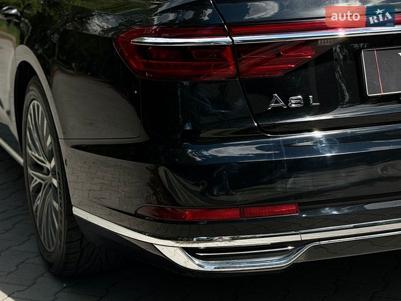 Седан Audi A8 2018 в Тернополі