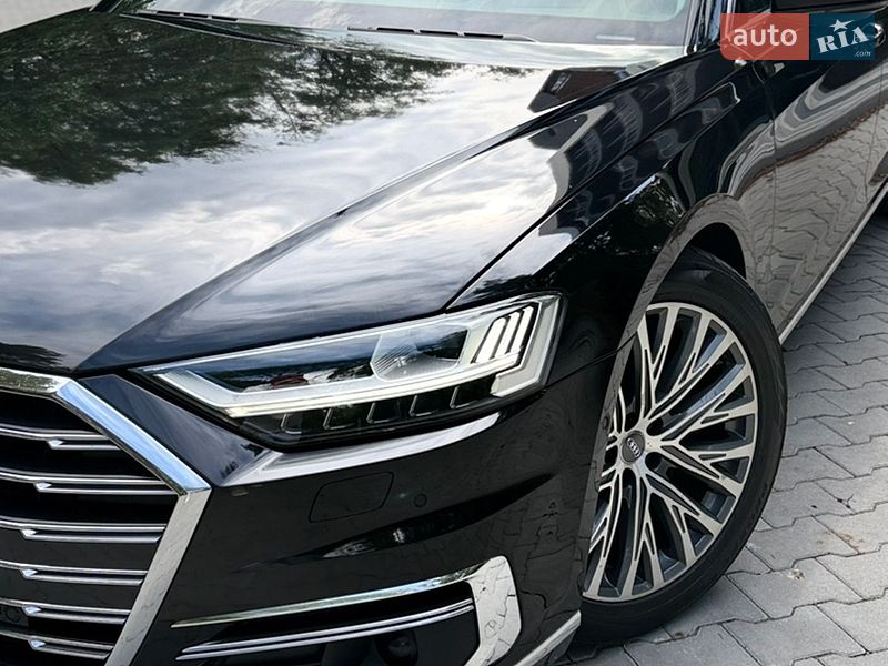 Седан Audi A8 2018 в Тернополі