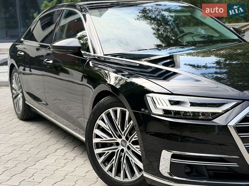 Седан Audi A8 2018 в Тернополі