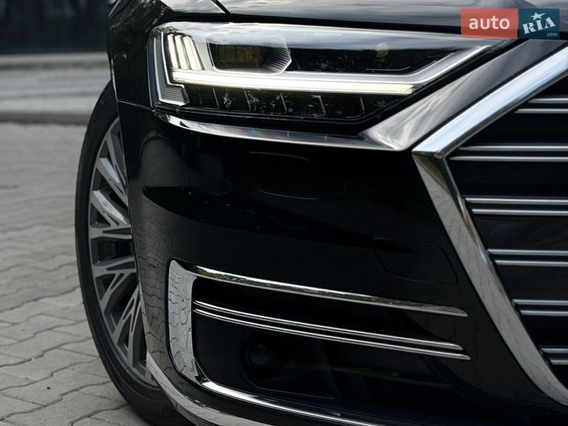 Седан Audi A8 2018 в Тернополі