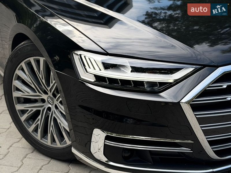 Седан Audi A8 2018 в Тернополі