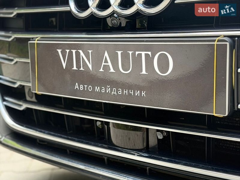 Седан Audi A8 2018 в Тернополі