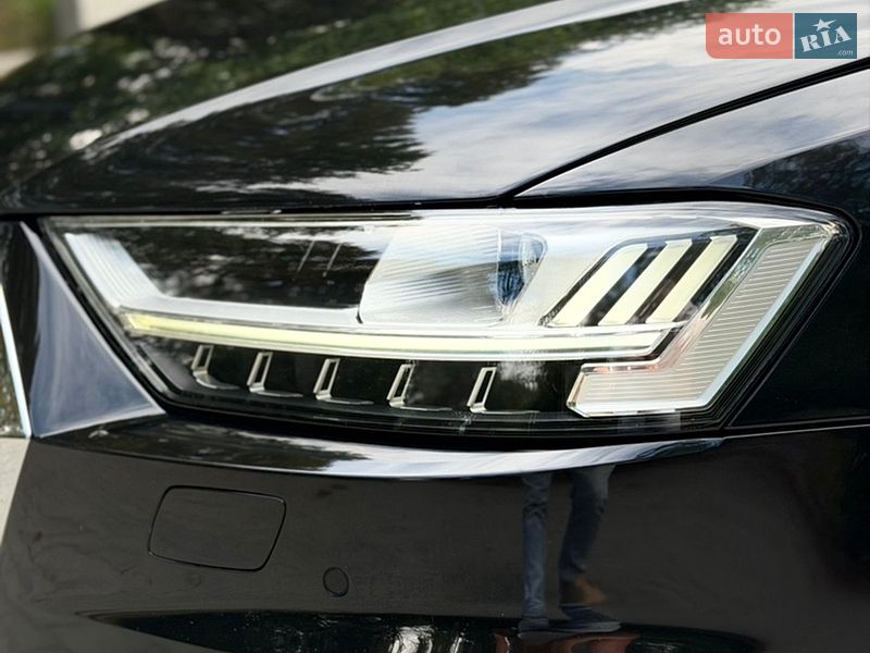 Седан Audi A8 2018 в Тернополі