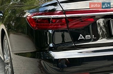 Седан Audi A8 2018 в Тернополі