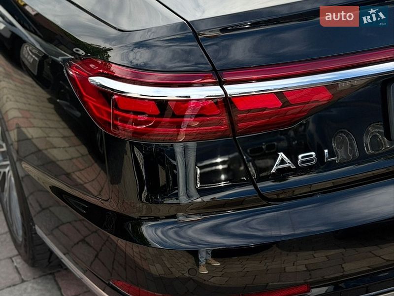 Седан Audi A8 2018 в Тернополі