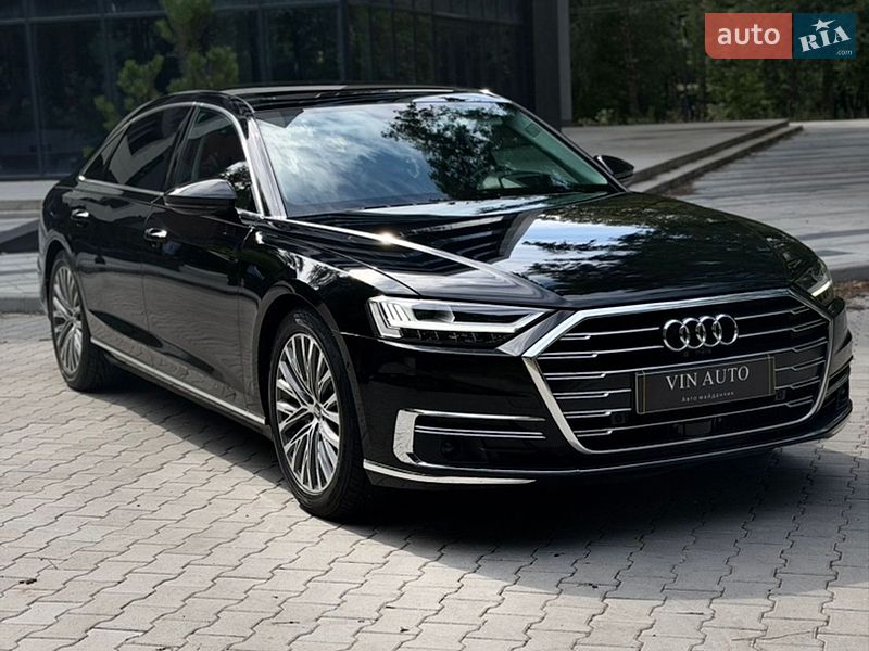 Седан Audi A8 2018 в Тернополі