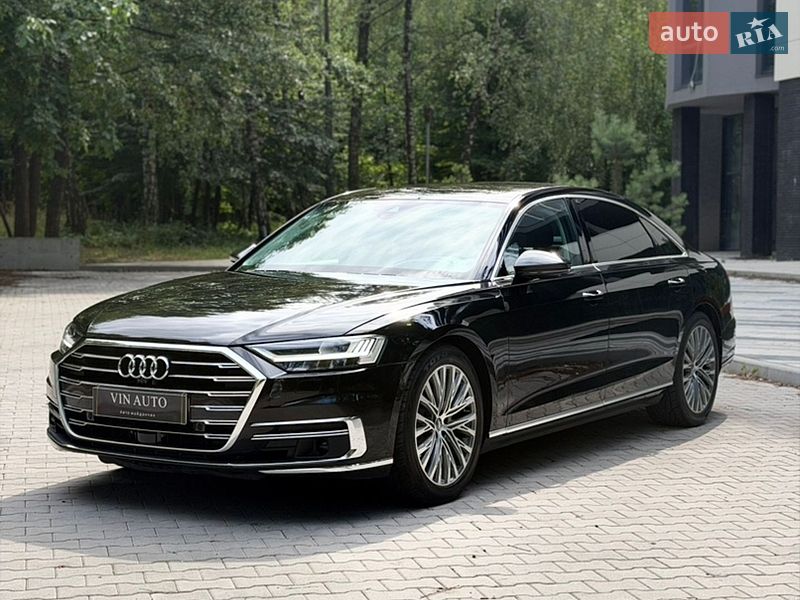 Седан Audi A8 2018 в Тернополі