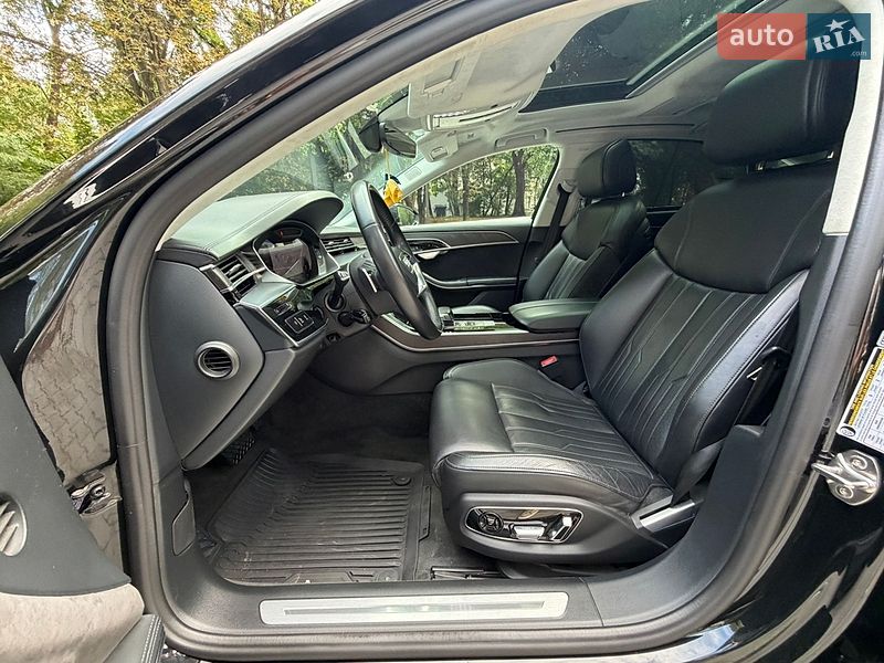 Седан Audi A8 2018 в Тернополі