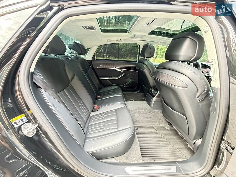 Седан Audi A8 2018 в Тернополі