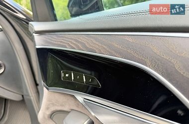 Седан Audi A8 2018 в Тернополі