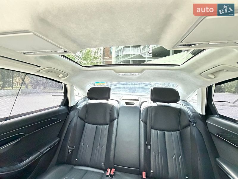 Седан Audi A8 2018 в Тернополі