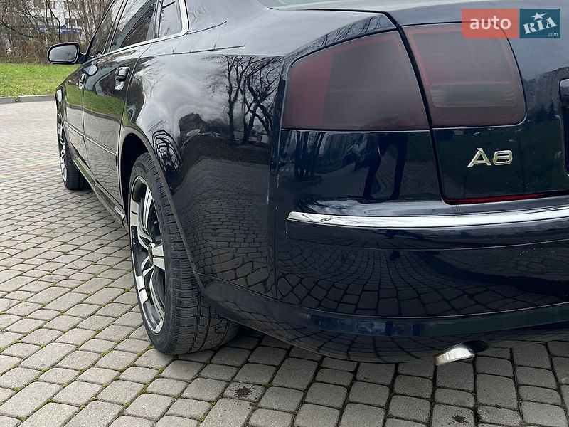 Седан Audi A8 2004 в Львове
