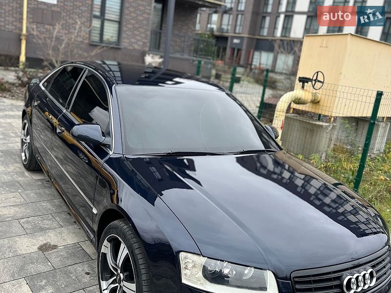 Седан Audi A8 2004 в Львові