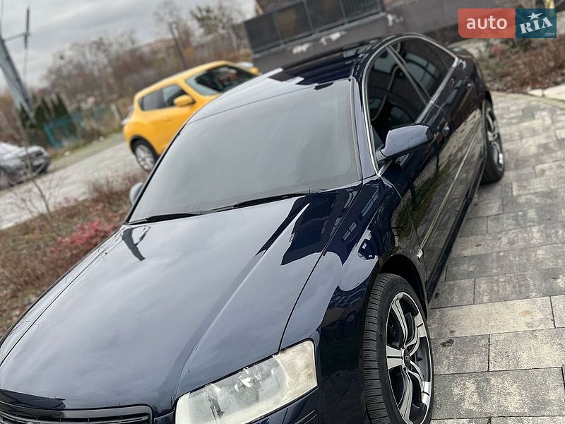 Седан Audi A8 2004 в Львове