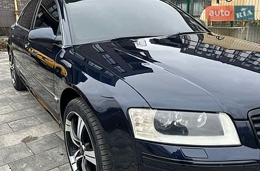 Седан Audi A8 2004 в Львові