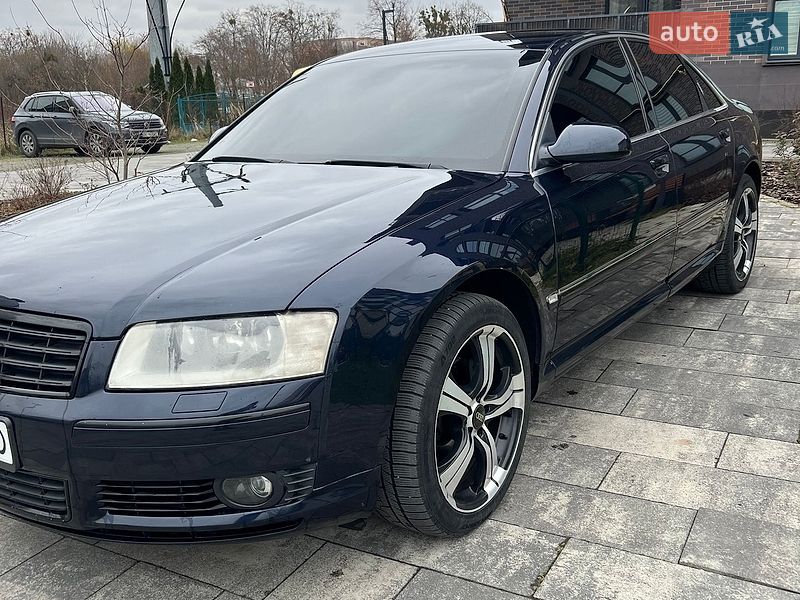 Седан Audi A8 2004 в Львові