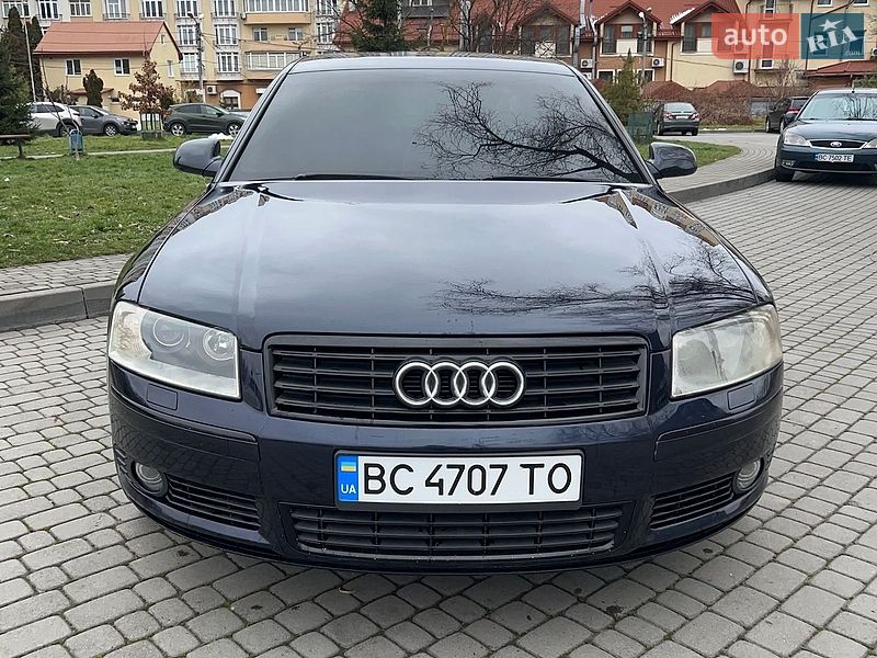 Седан Audi A8 2004 в Львові