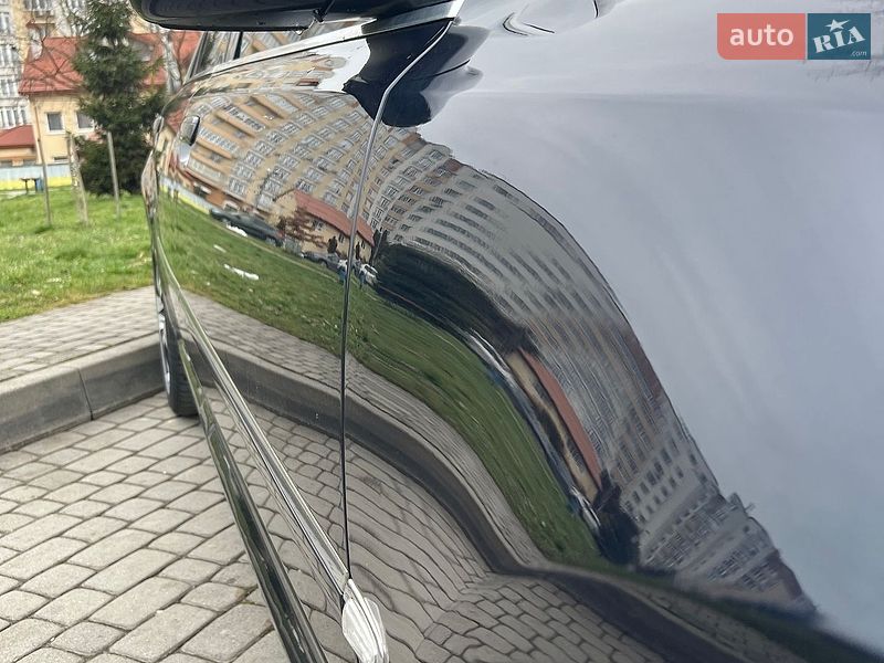 Седан Audi A8 2004 в Львові