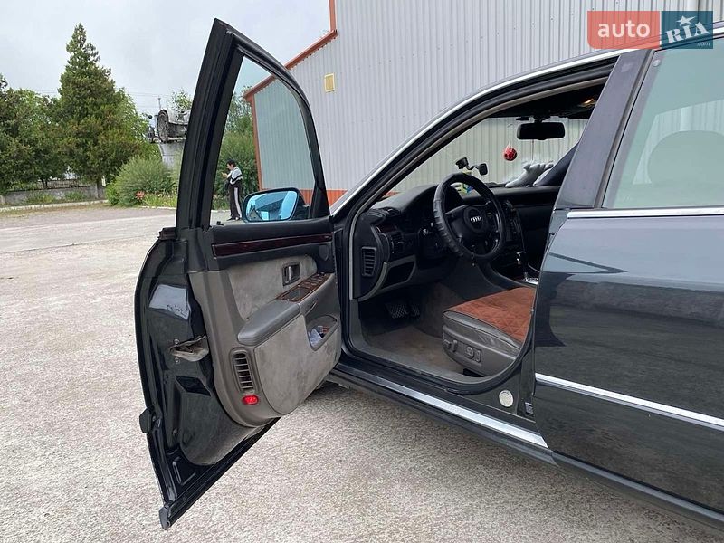 Седан Audi A8 2000 в Ярмолинцах