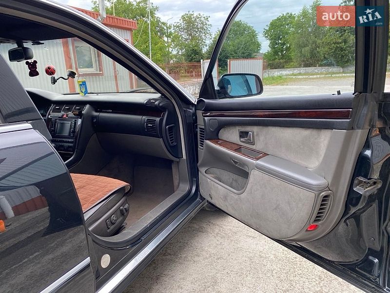 Седан Audi A8 2000 в Ярмолинцах