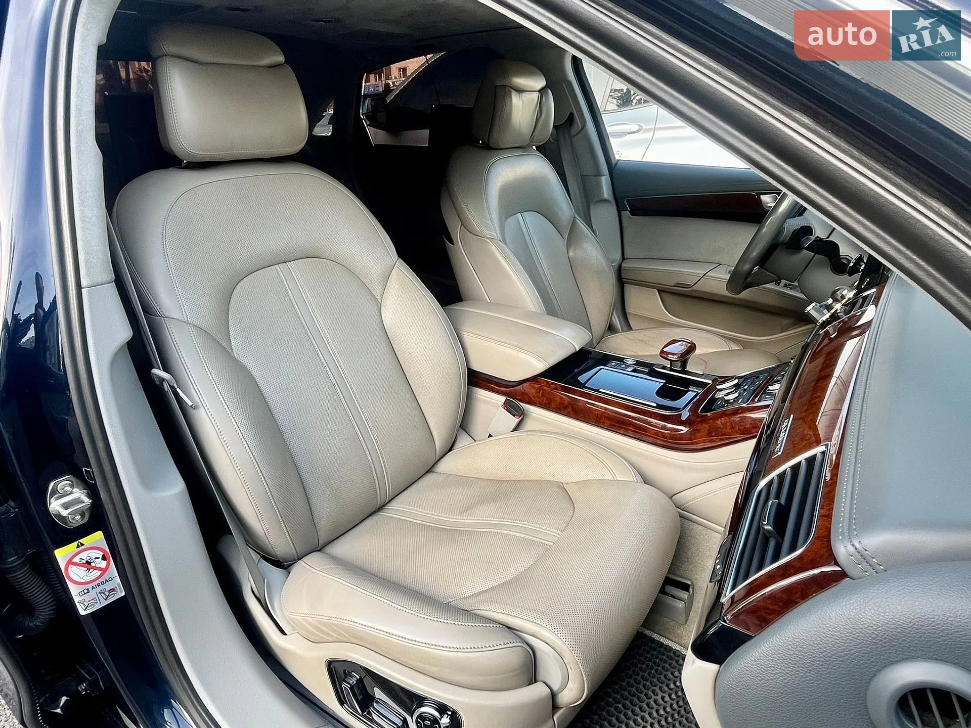 2010 Audi A8 - мініатюра 36