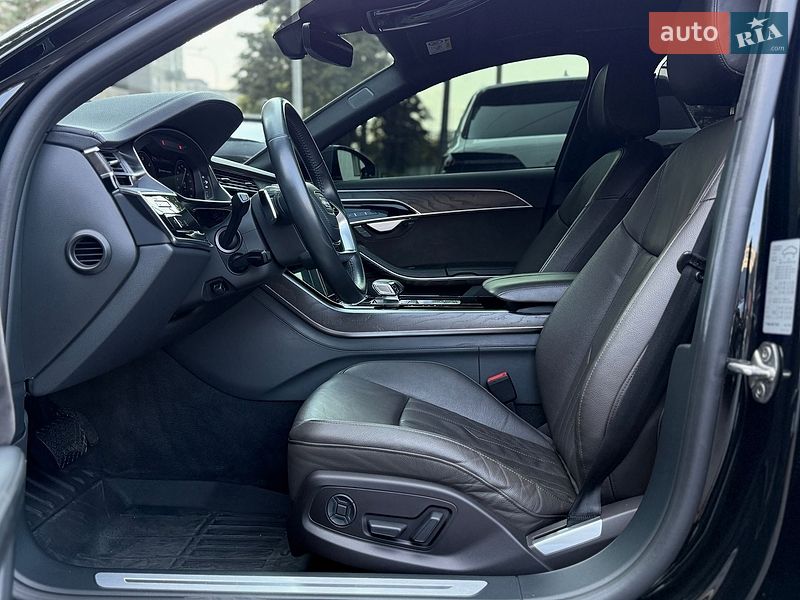 Седан Audi A8 2020 в Киеве
