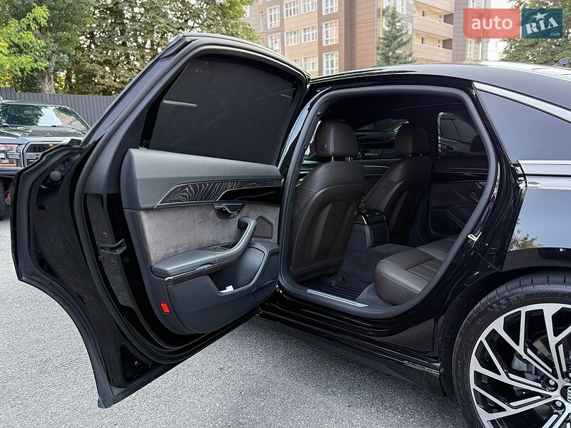 Седан Audi A8 2020 в Киеве