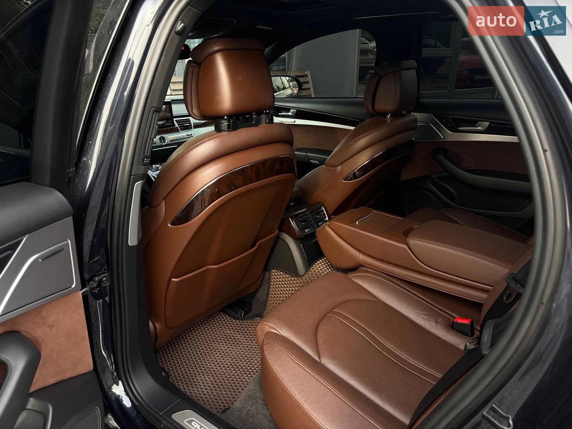 2015 Audi A8 - мініатюра 8